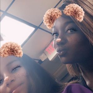 Meet your Posher, Enayah